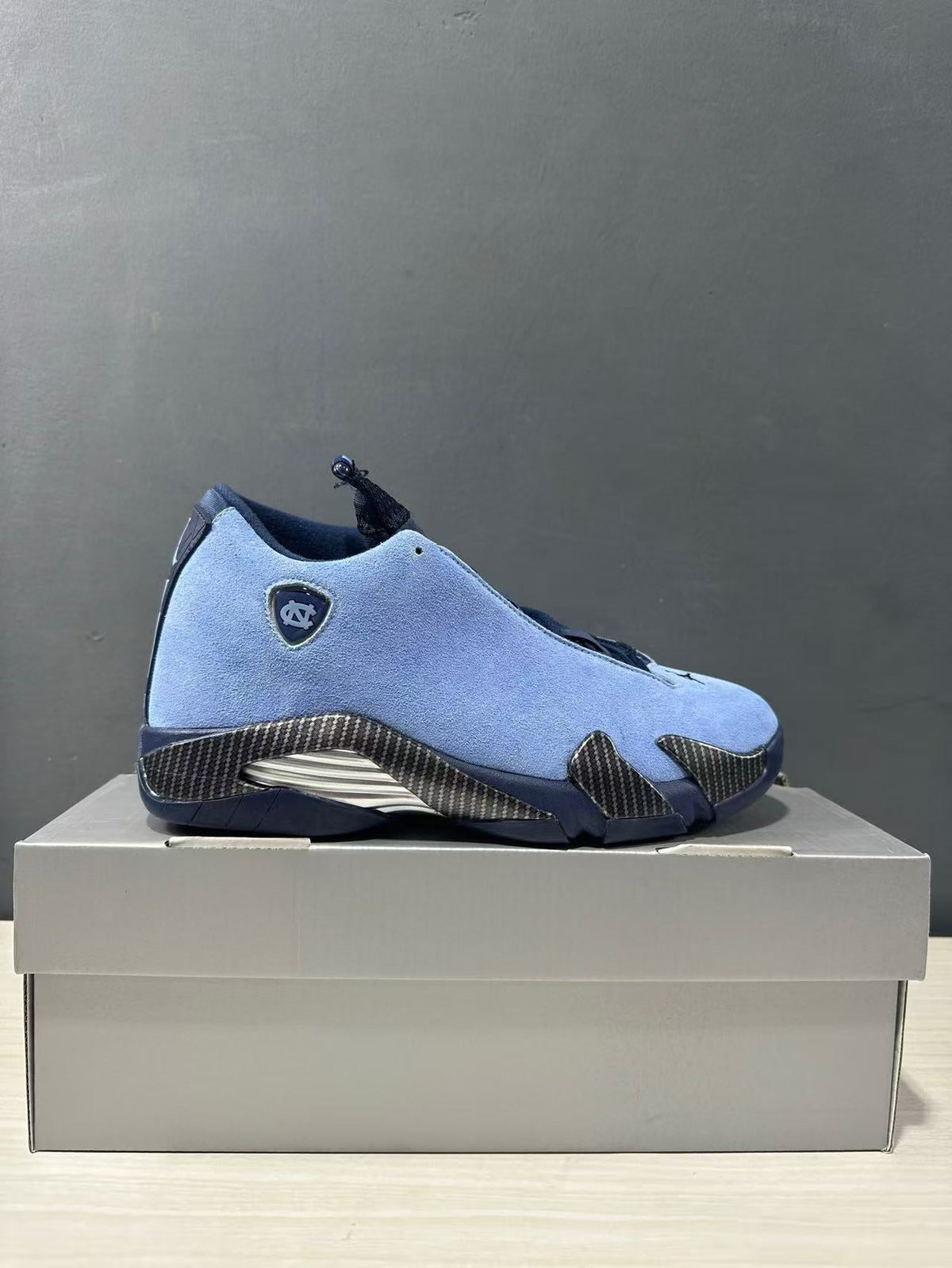Air Jordan 14 Retro Howard PE Blue Sneakers IF5015-407 - product image from the listing.