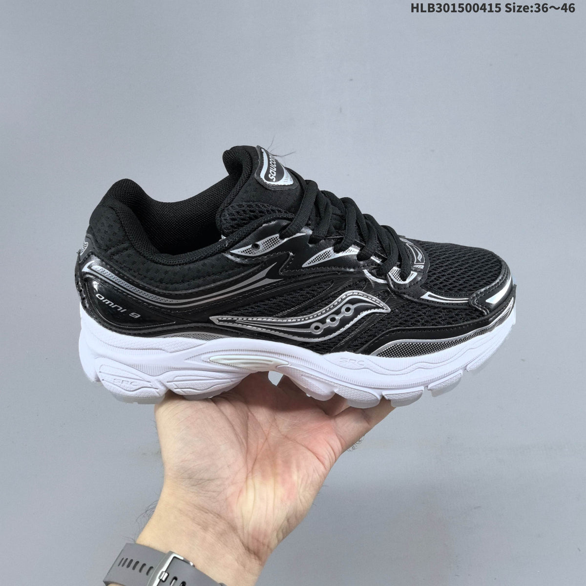 Saucony ProGrid Omni 9 Retro Sneakers for Running - product image from the listing.
