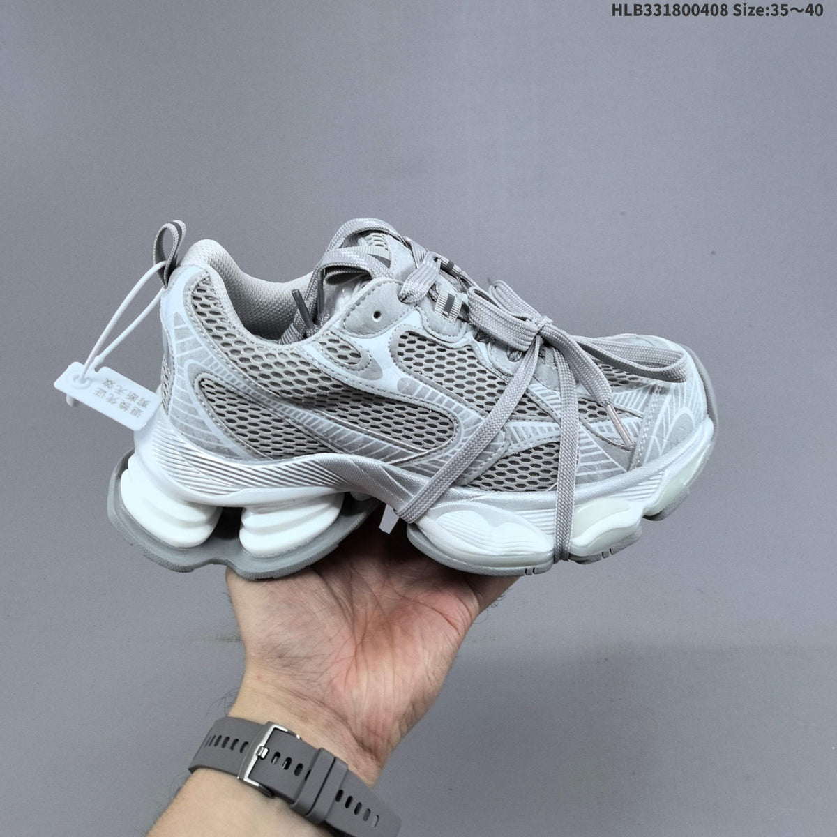 GG-CC G25X8557B Chunky Lace-Up Trainers - product image from the listing.