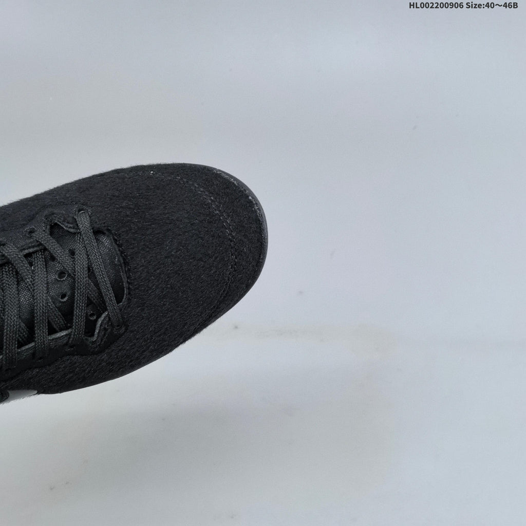 Nike Kobe 8 EXT Protro New Year The Horse Basketball Shoes in Black Gold - product image from the listing.
