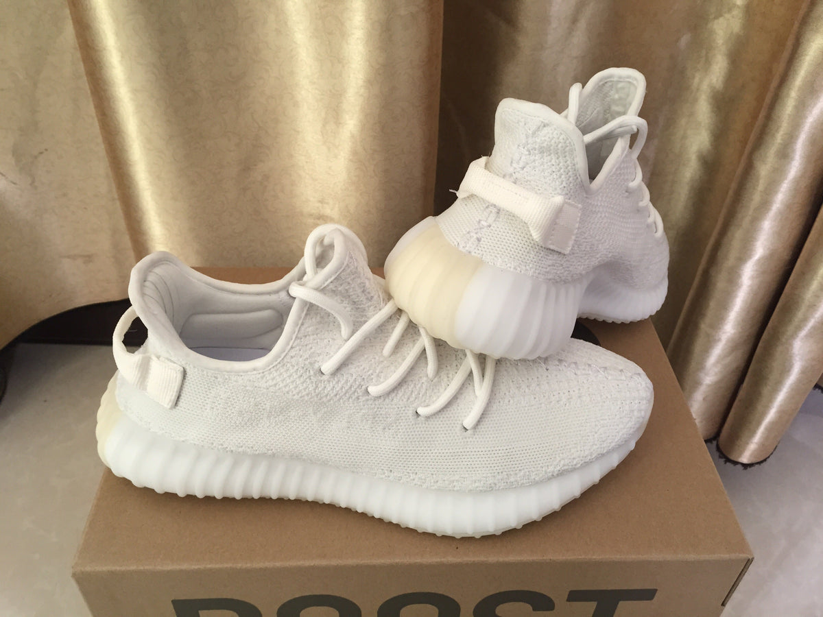 Yeezy 350 V2 Low-Top Sneakers in White Knit - product image from the listing.