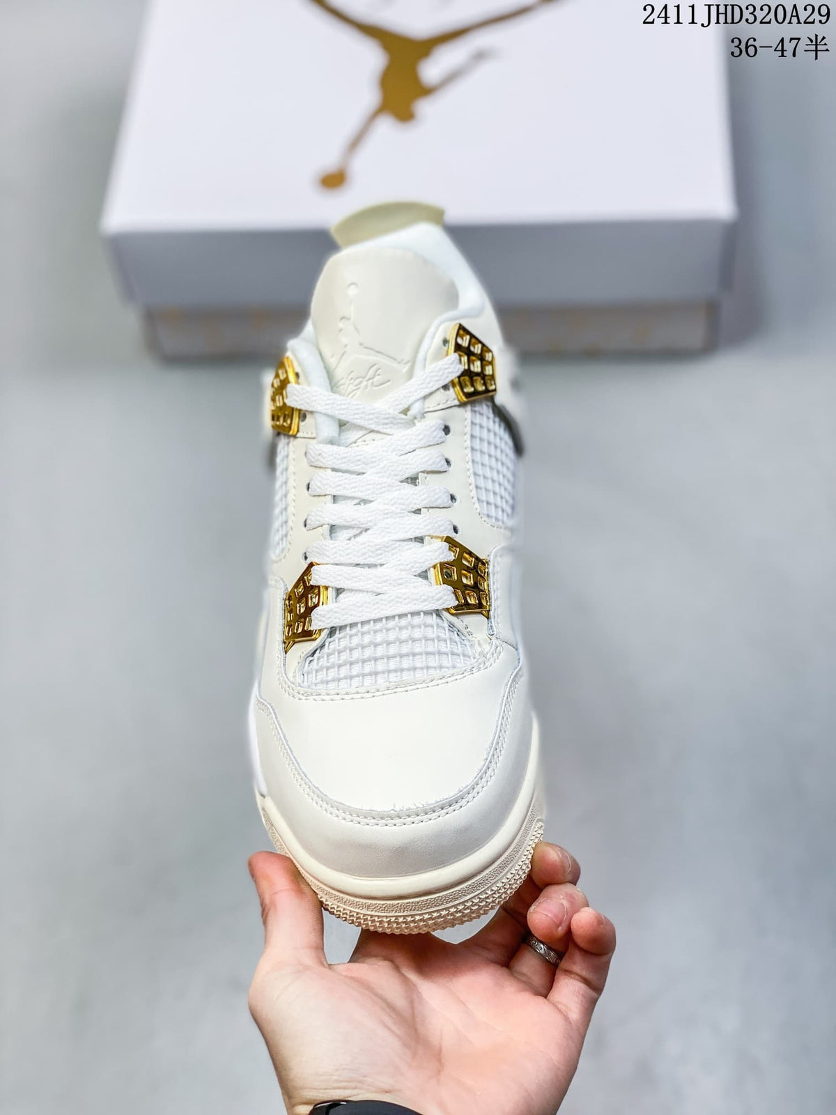 Nike Air Jordan 4 Retro Sneakers in White Gold 2411JHD320A29 - product image from the listing.