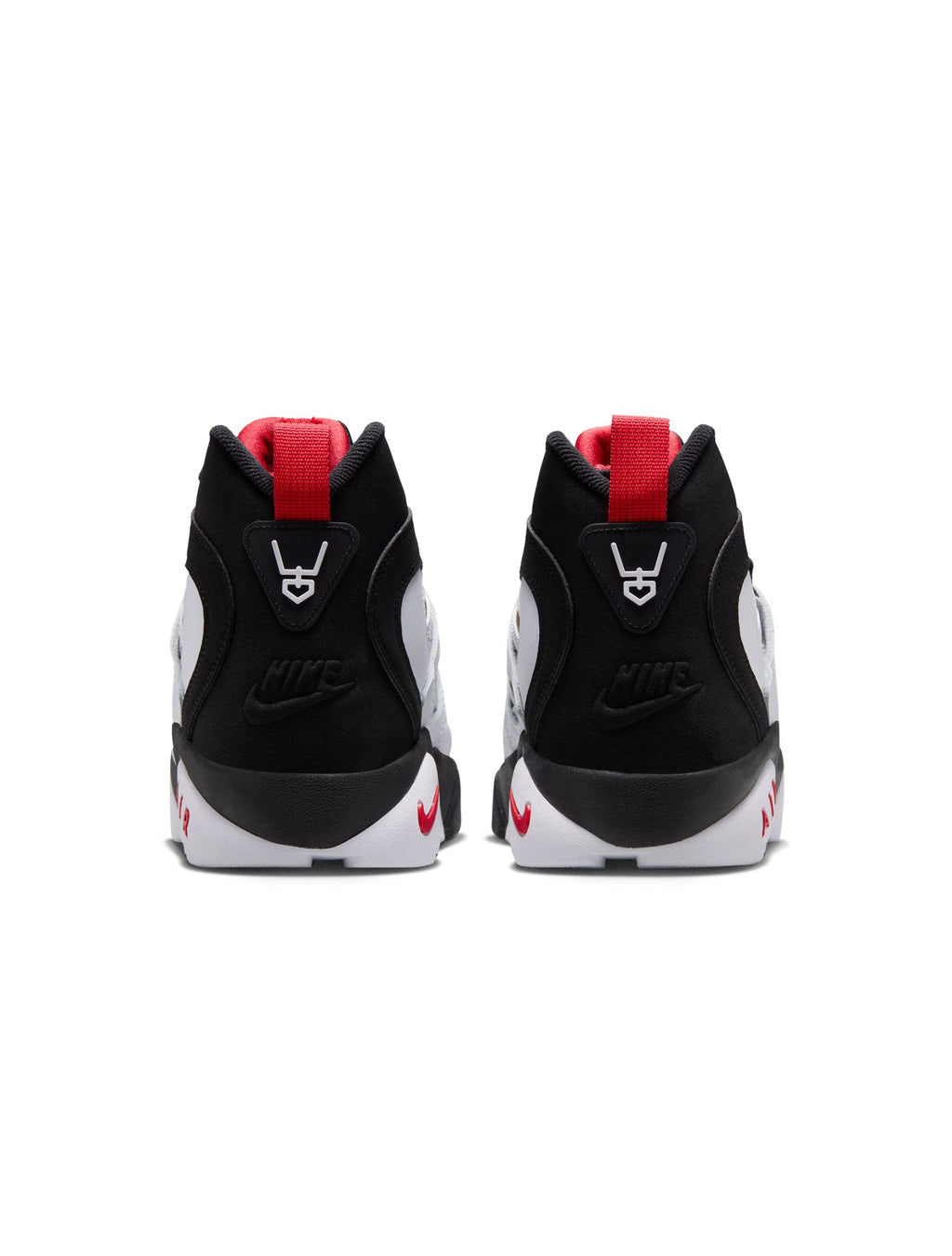 Men's Nike Air Diamond Turf II Cross-Trainer Shoes - product image from the listing.