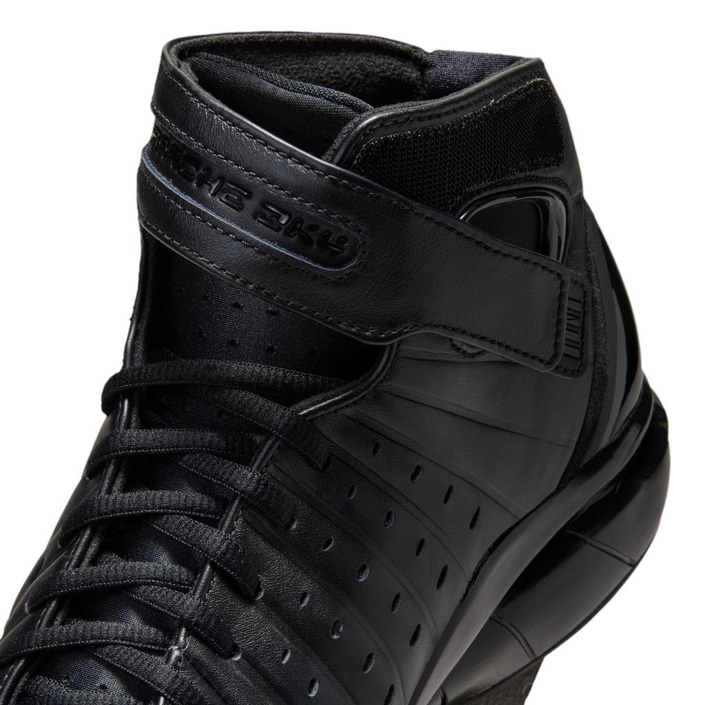 Men's Nike Air Zoom Huarache 2K4 OT Basketball Shoes "Black" - product image from the listing.