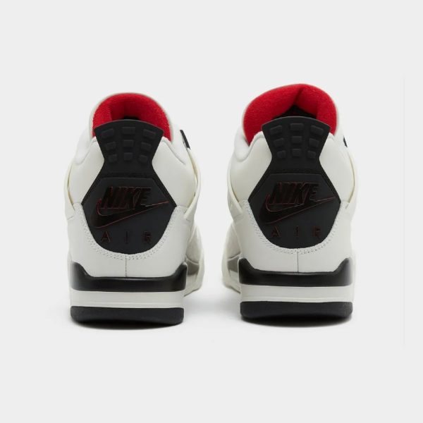 "Flight Club" Air Jordan 4 - product image from the listing.