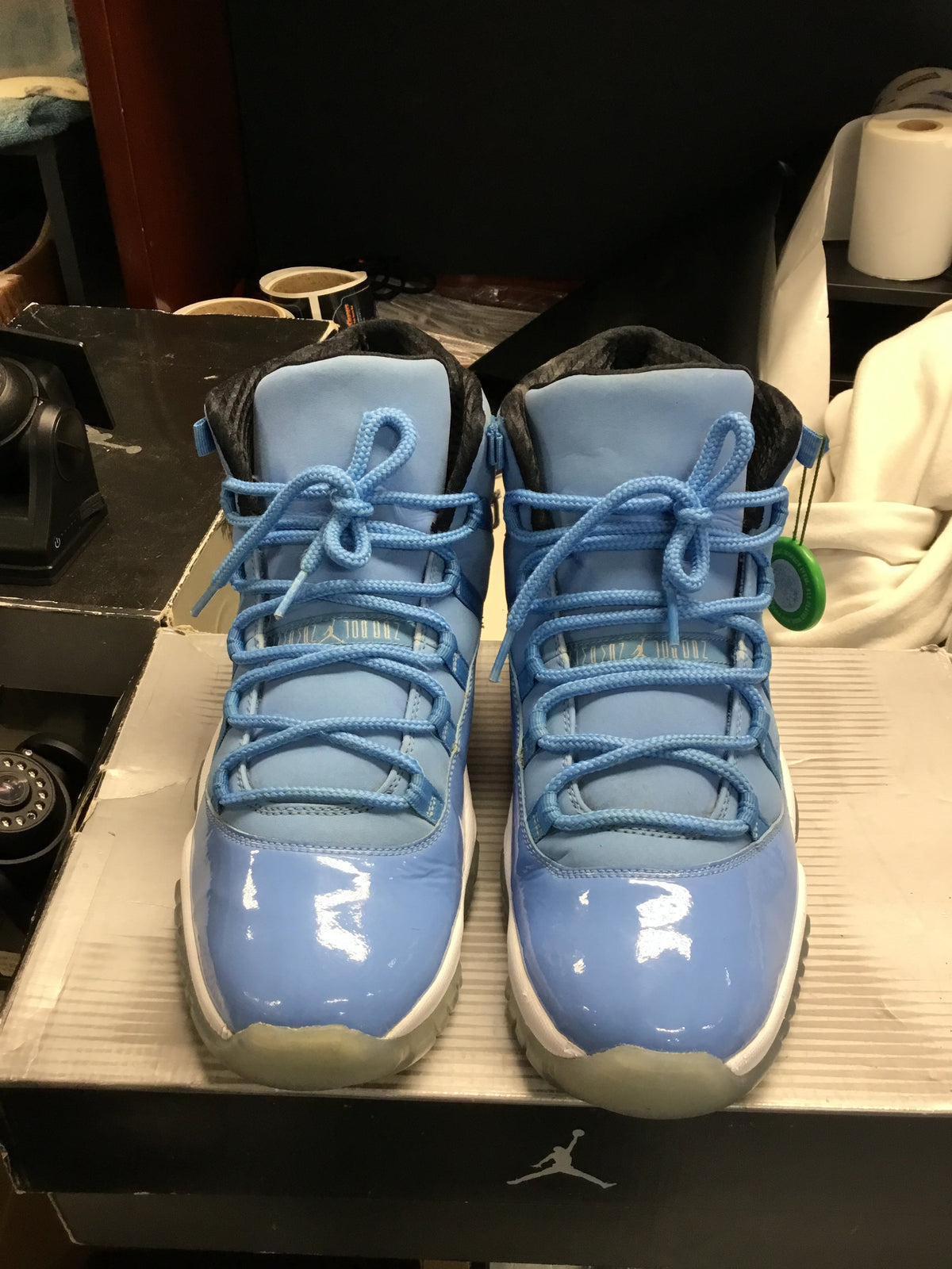 Men's Air Jordan 11 Retro "Pantone" - Size 11.5 - Pre-Owned (No Box) - product image from the listing.