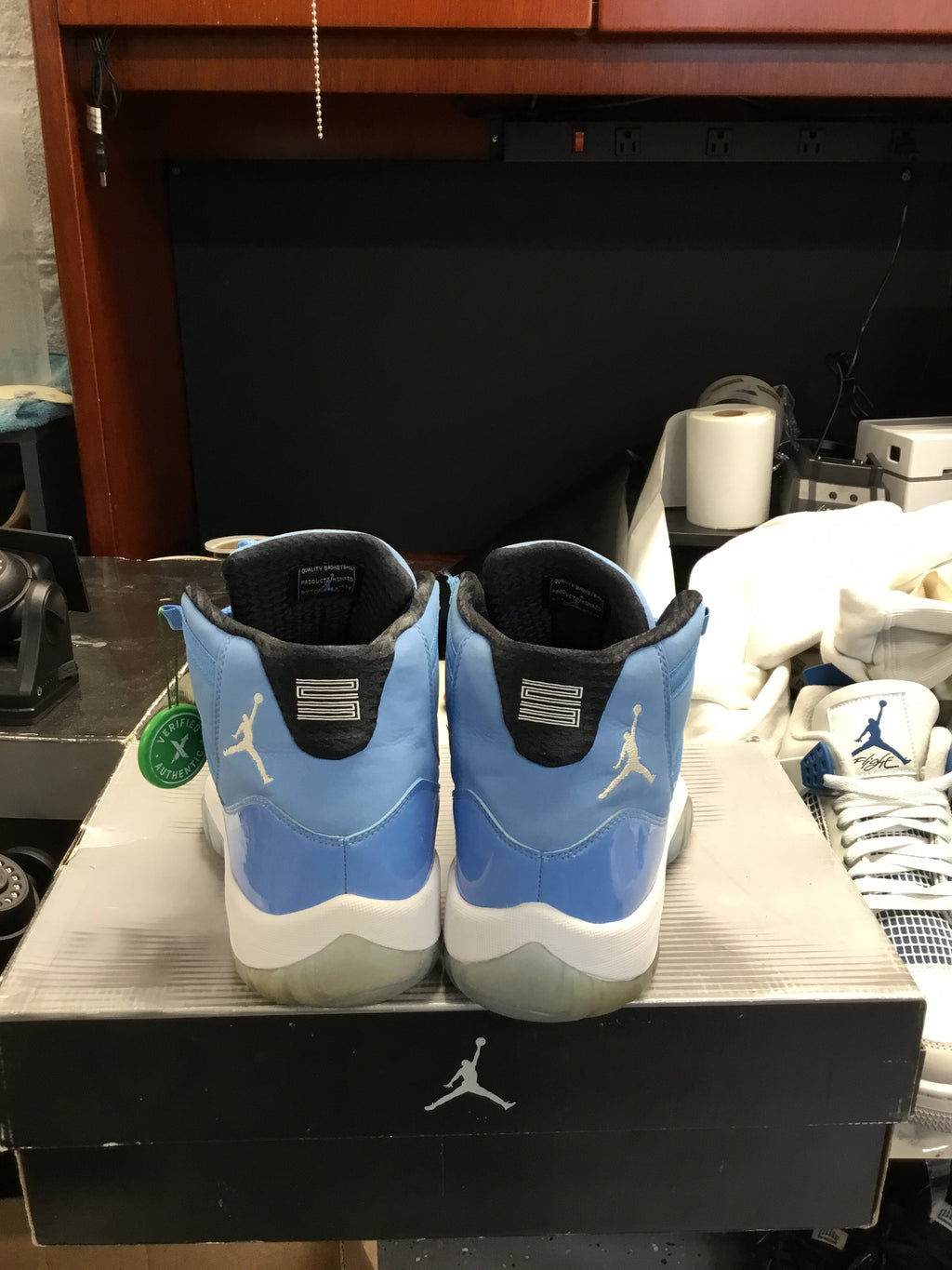 Men's Air Jordan 11 Retro "Pantone" - Size 11.5 - Pre-Owned (No Box) - product image from the listing.