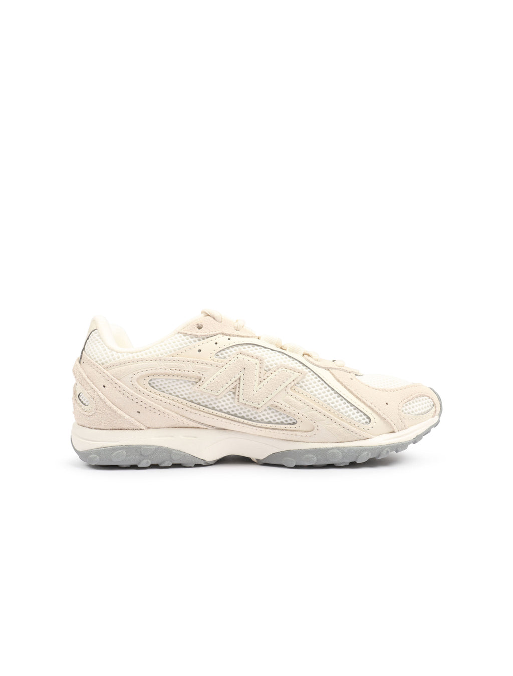 Women's New Balance 204L - Beige - product image from the listing.