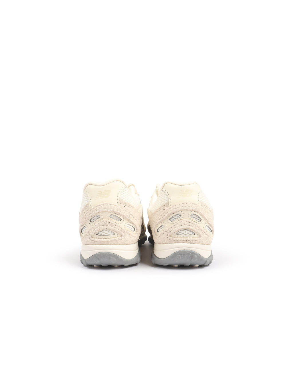 Women's New Balance 204L - Beige - product image from the listing.