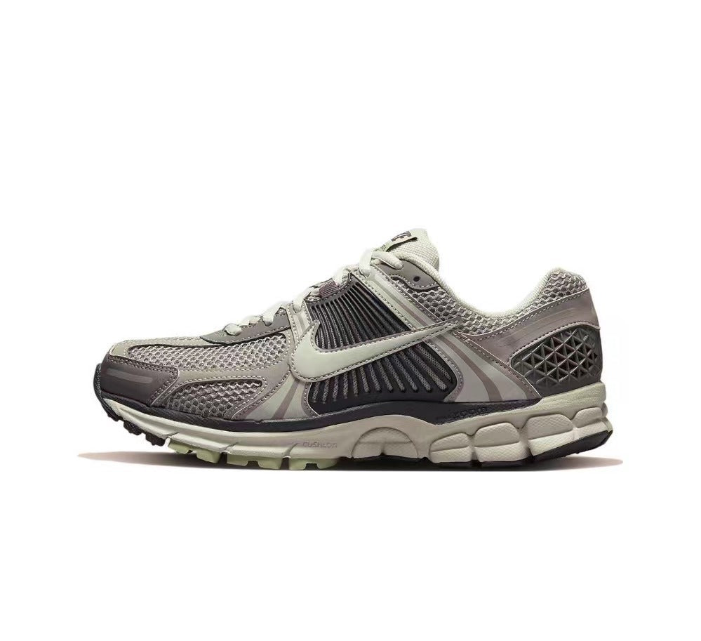 Nike Zoom Vomero 5 Sneakers FB8825-001 in Gray - product image from the listing.