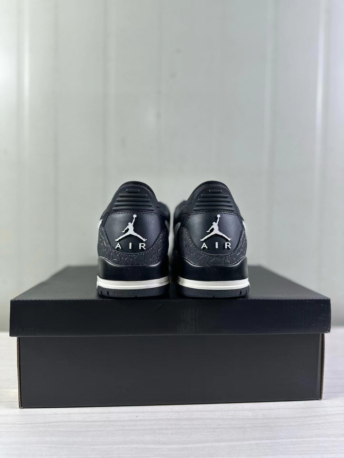 Air Jordan Legacy 312 Low Black White CD7069-001 - product image from the listing.