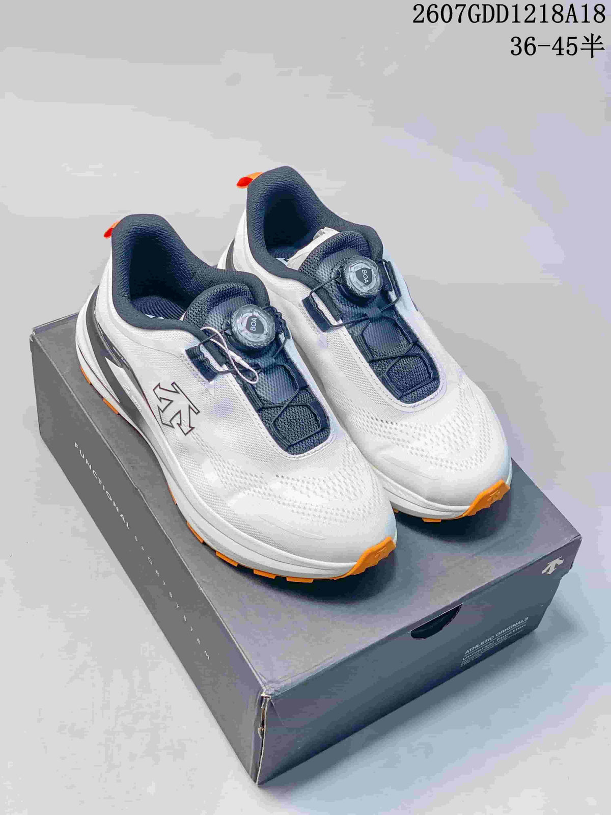 DESCENTE Enerzite Lavitate Trail Wire 3.0 Shoes for Running - product image from the listing.