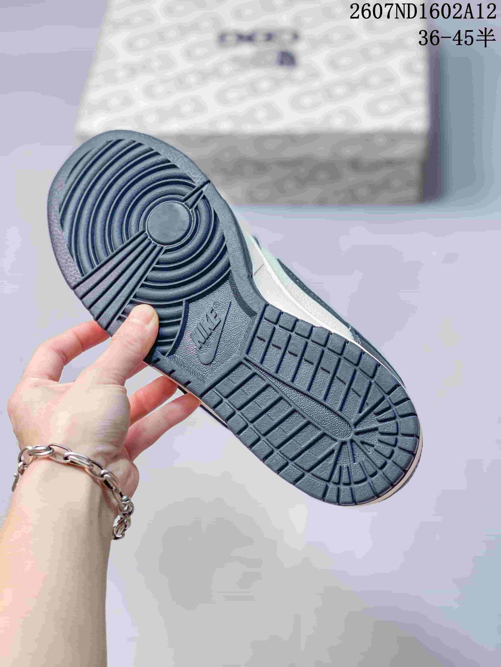Nike SB Dunk Low North Face Color-Block Trainers - product image from the listing.