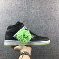 Strap Black and Fluorescent Green Sneaker - Jordan 1 High 364770-007 - product image from the listing.