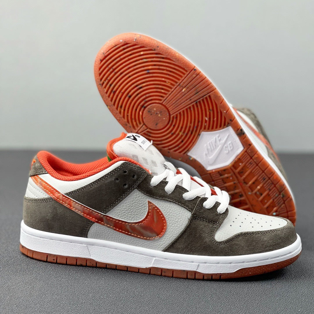 Nike SB Dunk Low Pro Crushed D.C. DH7782-001 Trainers - product image from the listing.
