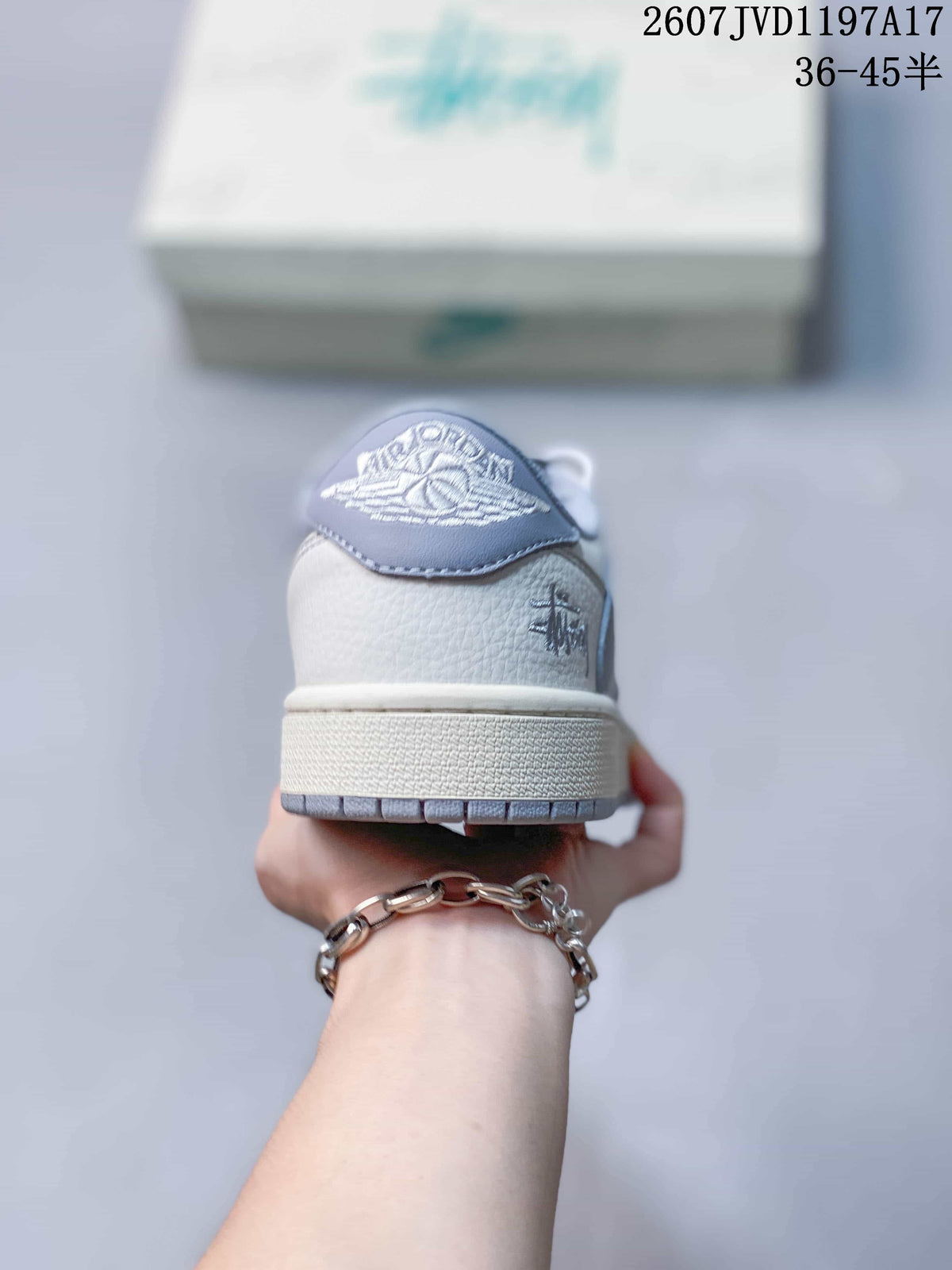Air Jordan Low White Grey Sneakers 2607JVD1197A17 - product image from the listing.