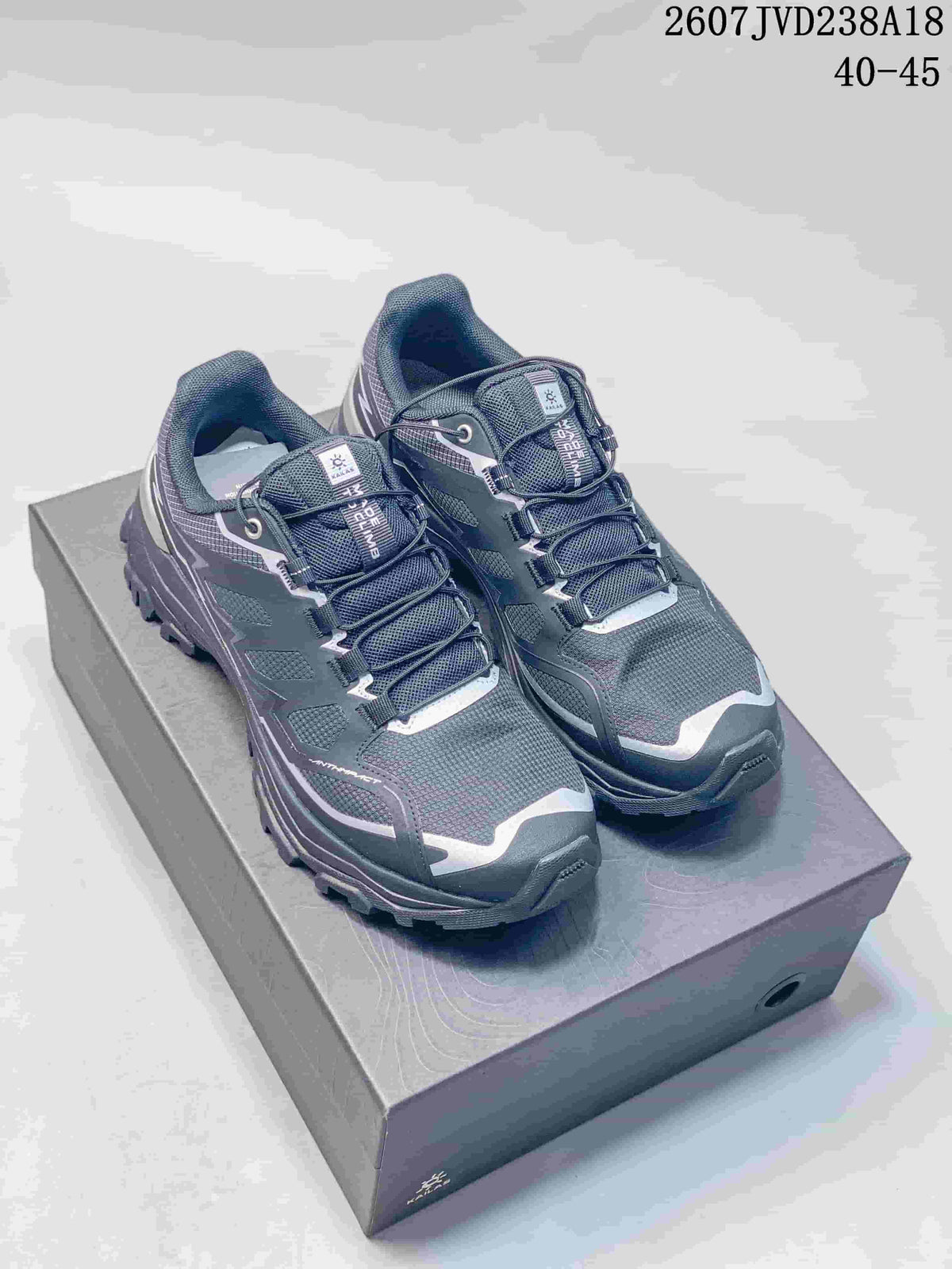 Men's Kailas Expedition-5 Low-Top Hiking Shoes Dark Gray - product image from the listing.
