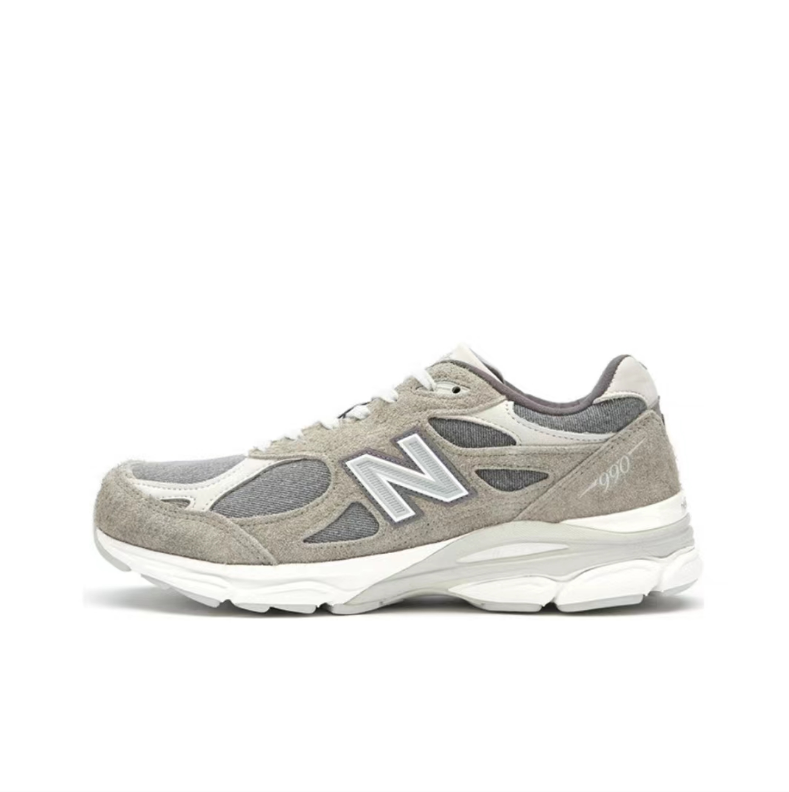 New Balance 990v3 Low-Top Sneakers in Grey - product image from the listing.