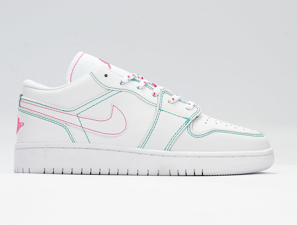 White Pink Sneakers Style - Jordan 1 Low 554723-101 - product image from the listing.