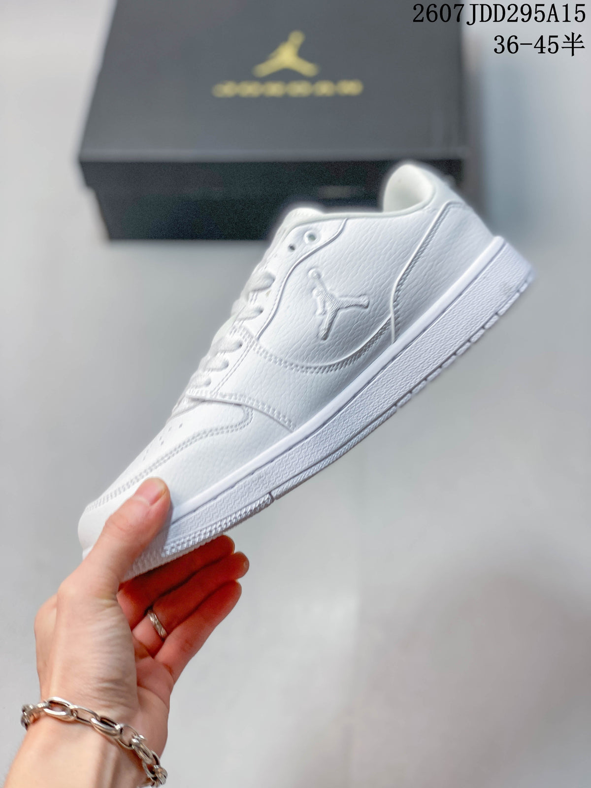 Nike Air Jordan 1 Low Sneakers in White 2607JDD295A15 - product image from the listing.