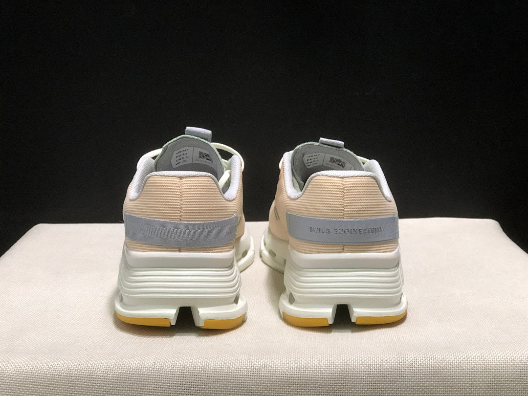 On Cloudnova Form 2 Trainers in Mist and Heather - product image from the listing.