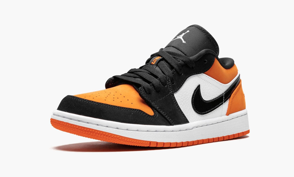"Shattered Backboard" Air Jordan 1 Low - product image from the listing.