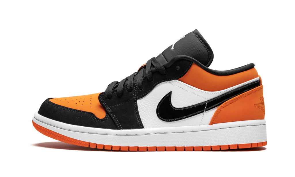 "Shattered Backboard" Air Jordan 1 Low - product image from the listing.