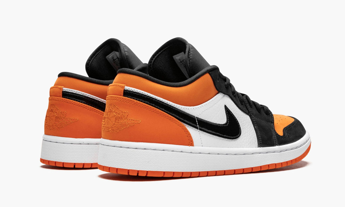 "Shattered Backboard" Air Jordan 1 Low - product image from the listing.