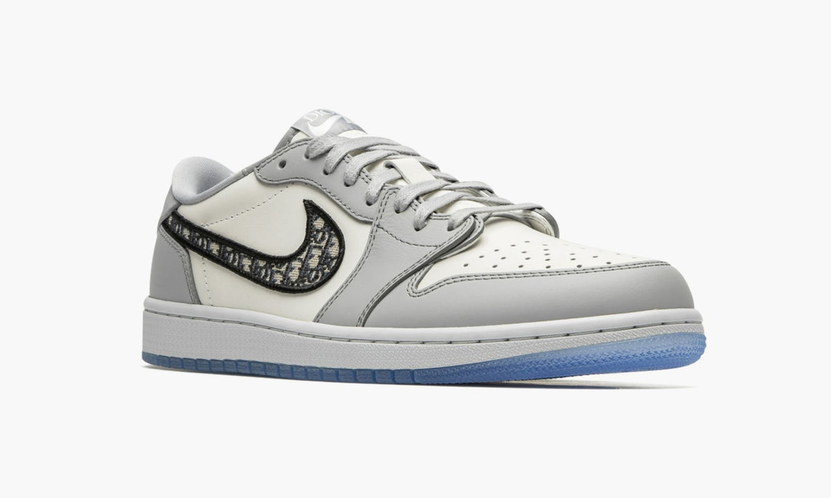 Dior - Air Jordan 1 Low - product photo shown in the listing for this item.