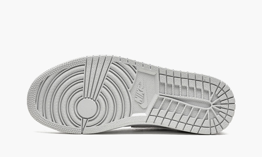 "Neutral Grey" Air Jordan 1 Low OG - product image from the listing.