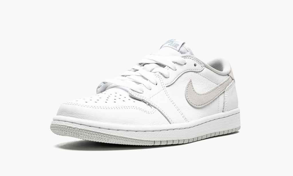 "Neutral Grey" Air Jordan 1 Low OG - product image from the listing.