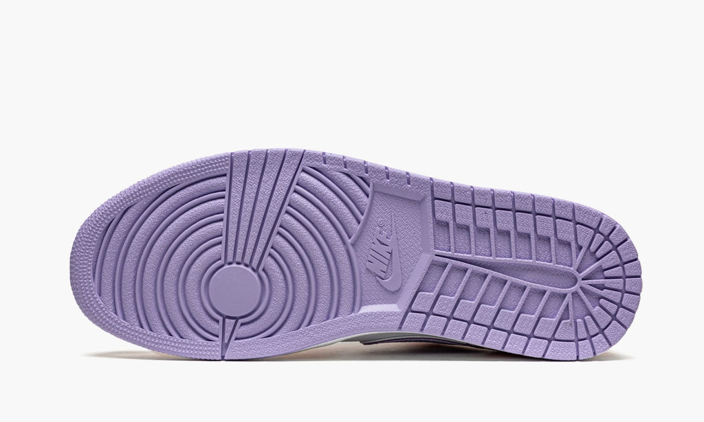 "Arctic Punch" Air Jordan 1 Low SE - product image from the listing.
