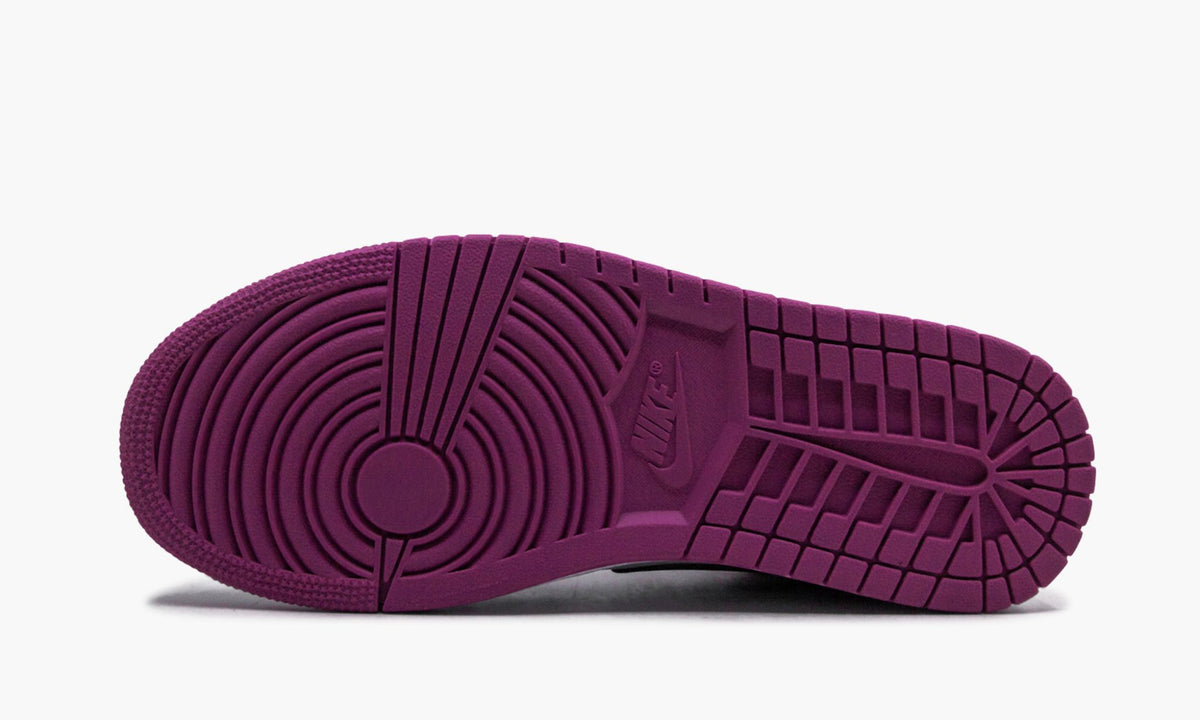 "Fuchsia" Air Jordan 1 Low SE - product image from the listing.