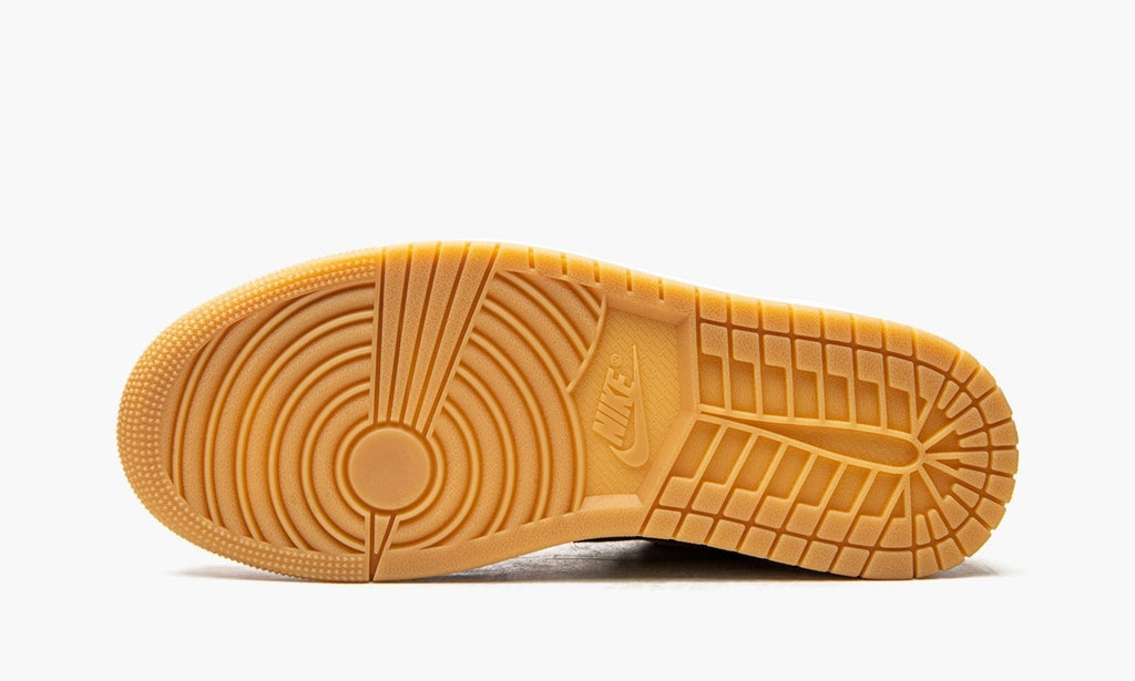 Light Curry - Air Jordan 1 Low SE - product image from the listing.