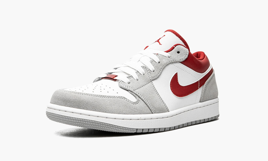 AIR JORDAN 1 LOW SE in White / Grey / Red - product image from the listing.