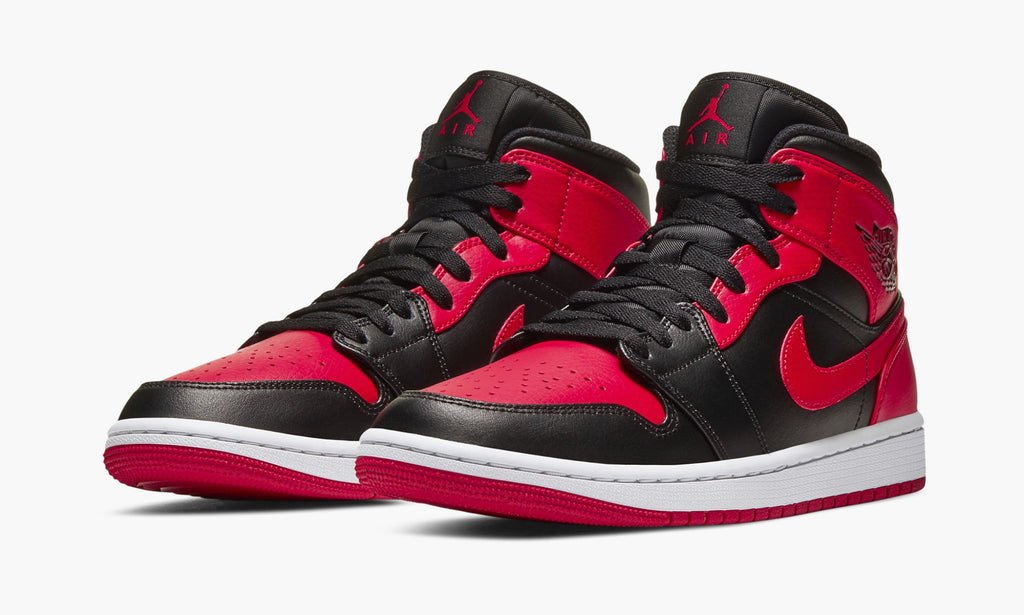 "Banned 2020" Air Jordan 1 Mid - product image from the listing.