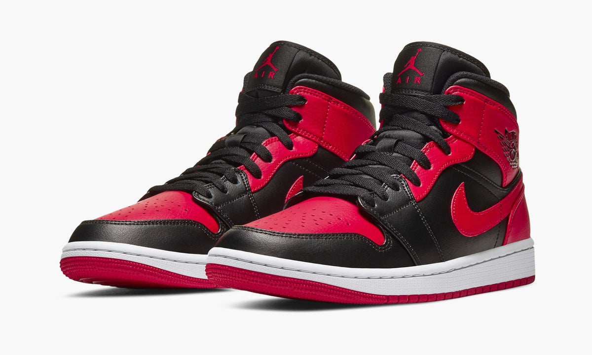 Banned - Air Jordan 1 Mid 2020 - product image from the listing.