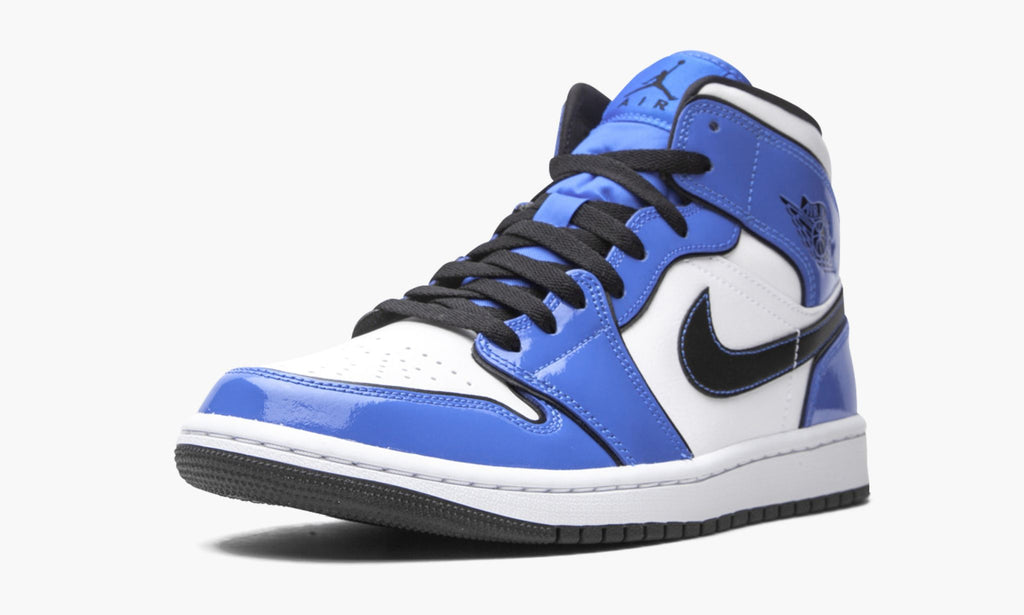 "Signal Blue" Air Jordan 1 Mid SE - product image from the listing.