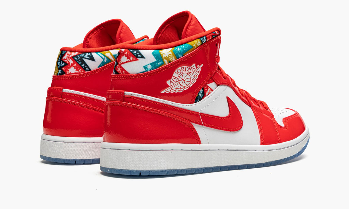 Barcelona Sweater - Air Jordan 1 MID SE - product image from the listing.