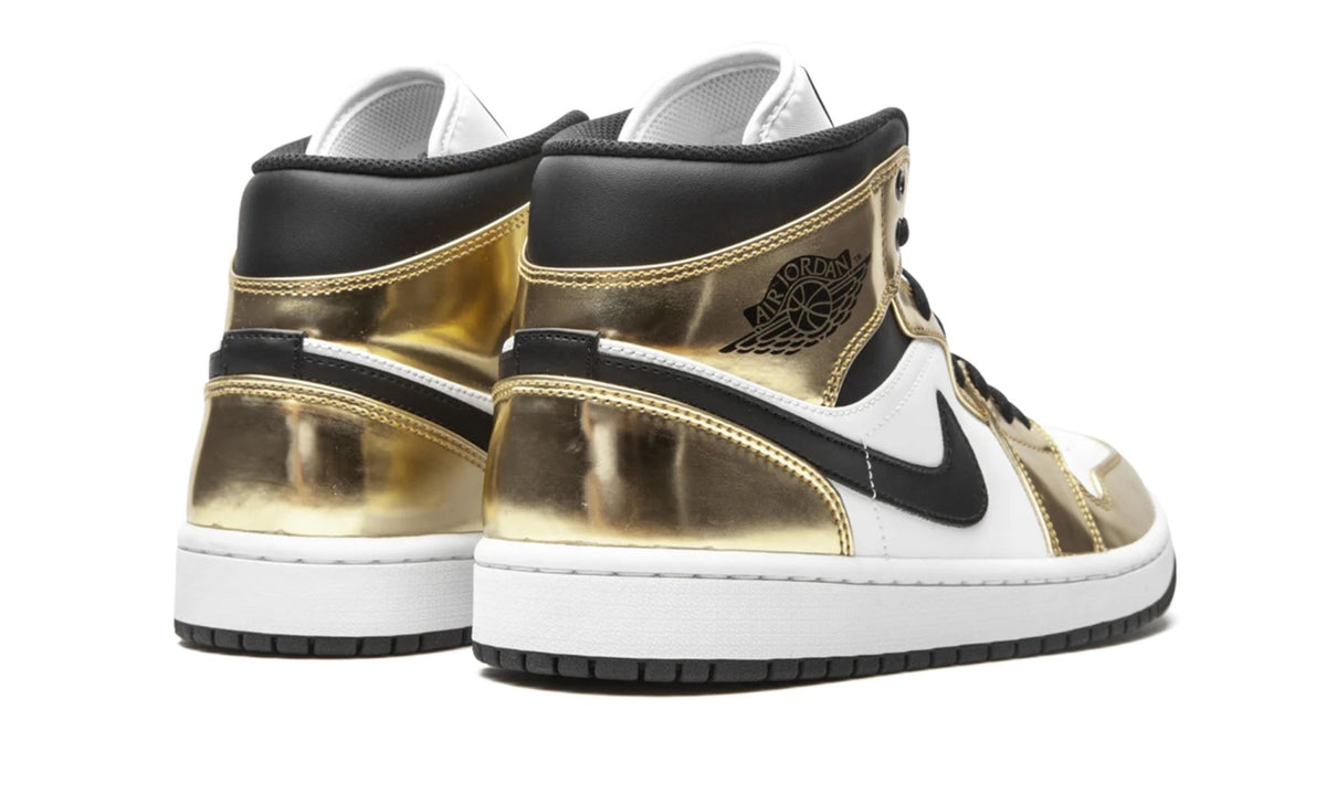Air Jordan 1 Mid SE in Metallic Gold - product image from the listing.
