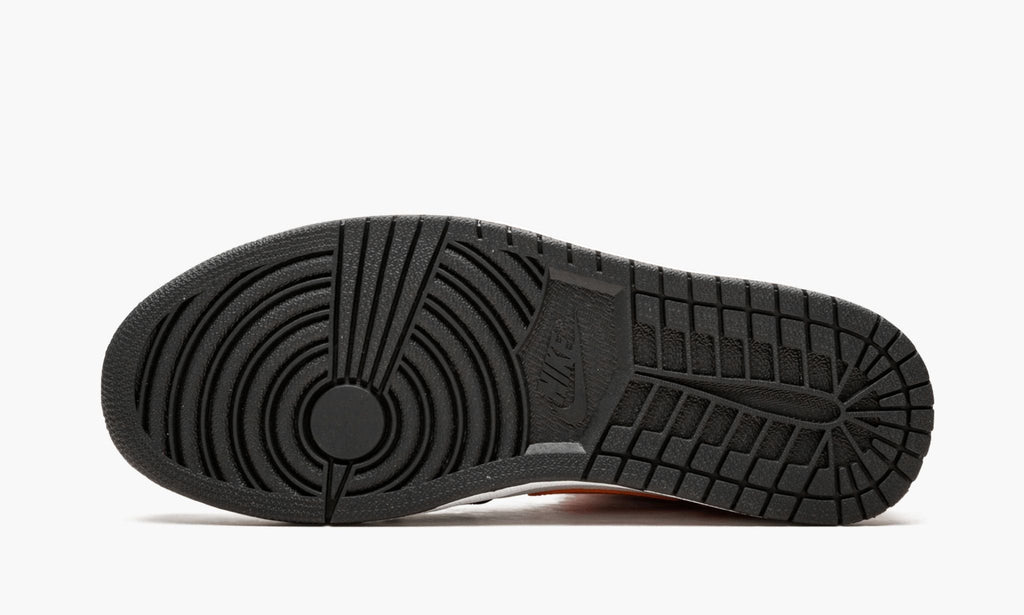 Shattered Backboard - Air Jordan 1 Mid - product image from the listing.