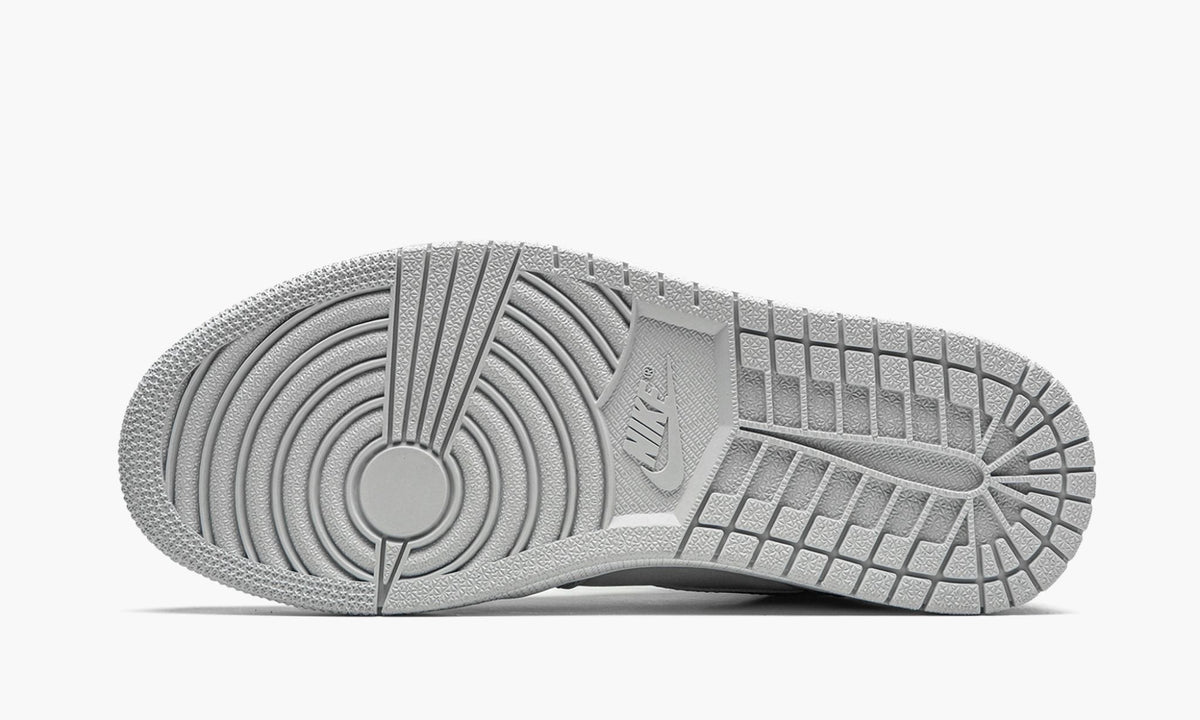 "Metallic Silver" Air Jordan 1 Retro High CO.JP - product image from the listing.