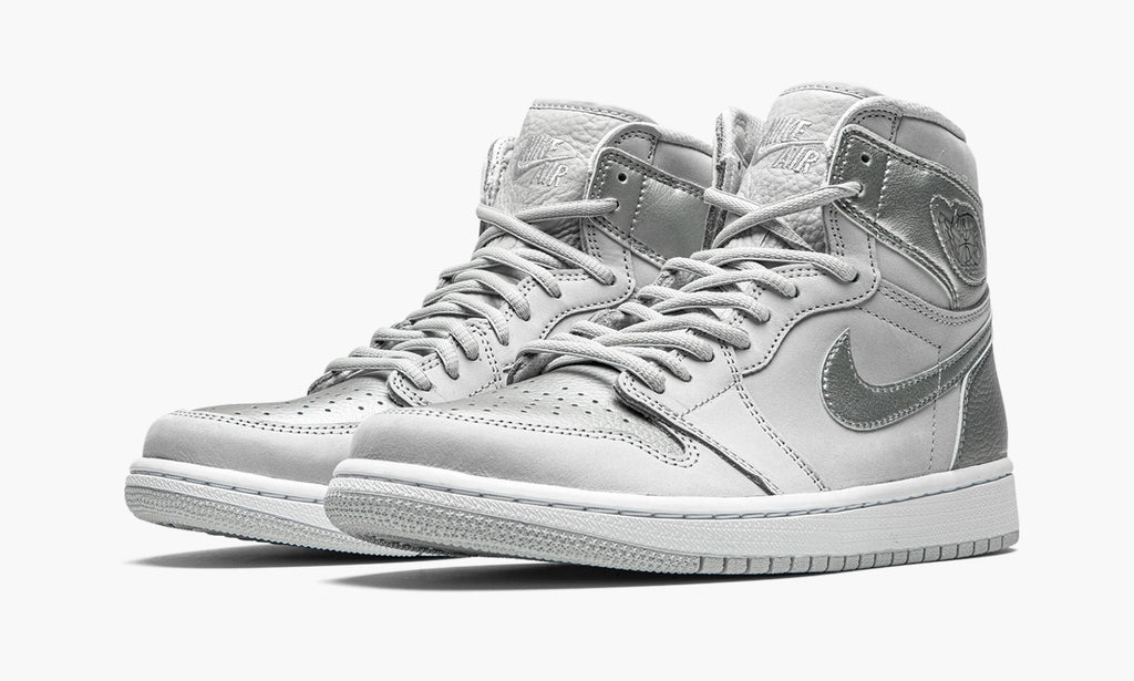 "Metallic Silver" Air Jordan 1 Retro High CO.JP - product image from the listing.