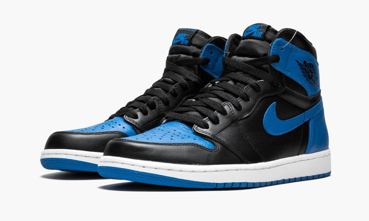 Air Jordan 1 Retro High OG 2017 in Royal - product image from the listing.