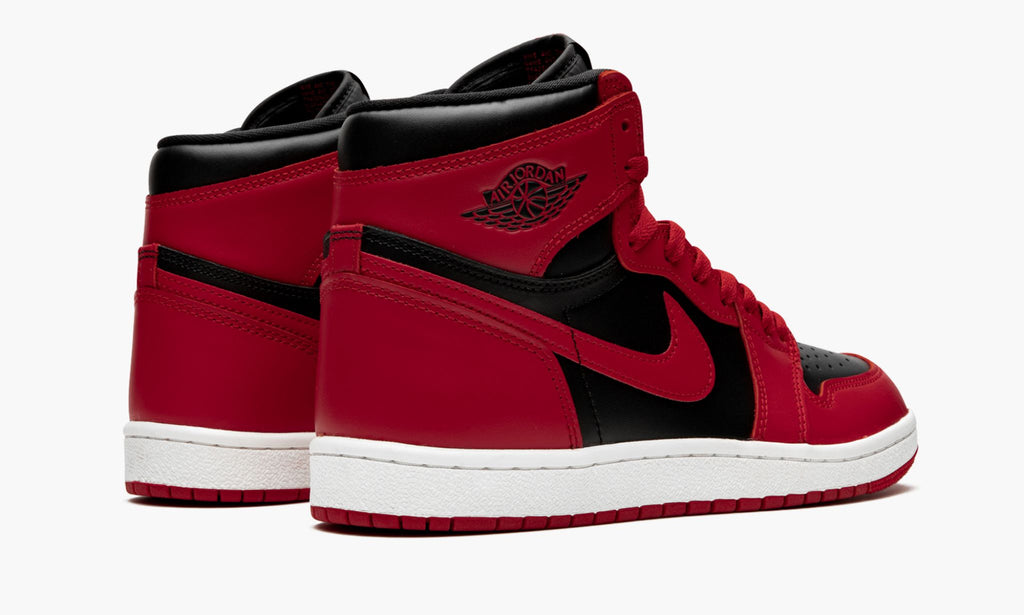 "Varsity Red" Air Jordan 1 Retro High OG '85 - product image from the listing.