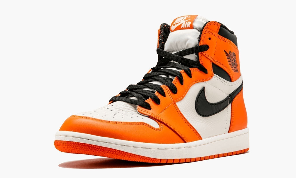 "Reverse Shattered Backboard" Air Jordan 1 Retro High OG - product image from the listing.