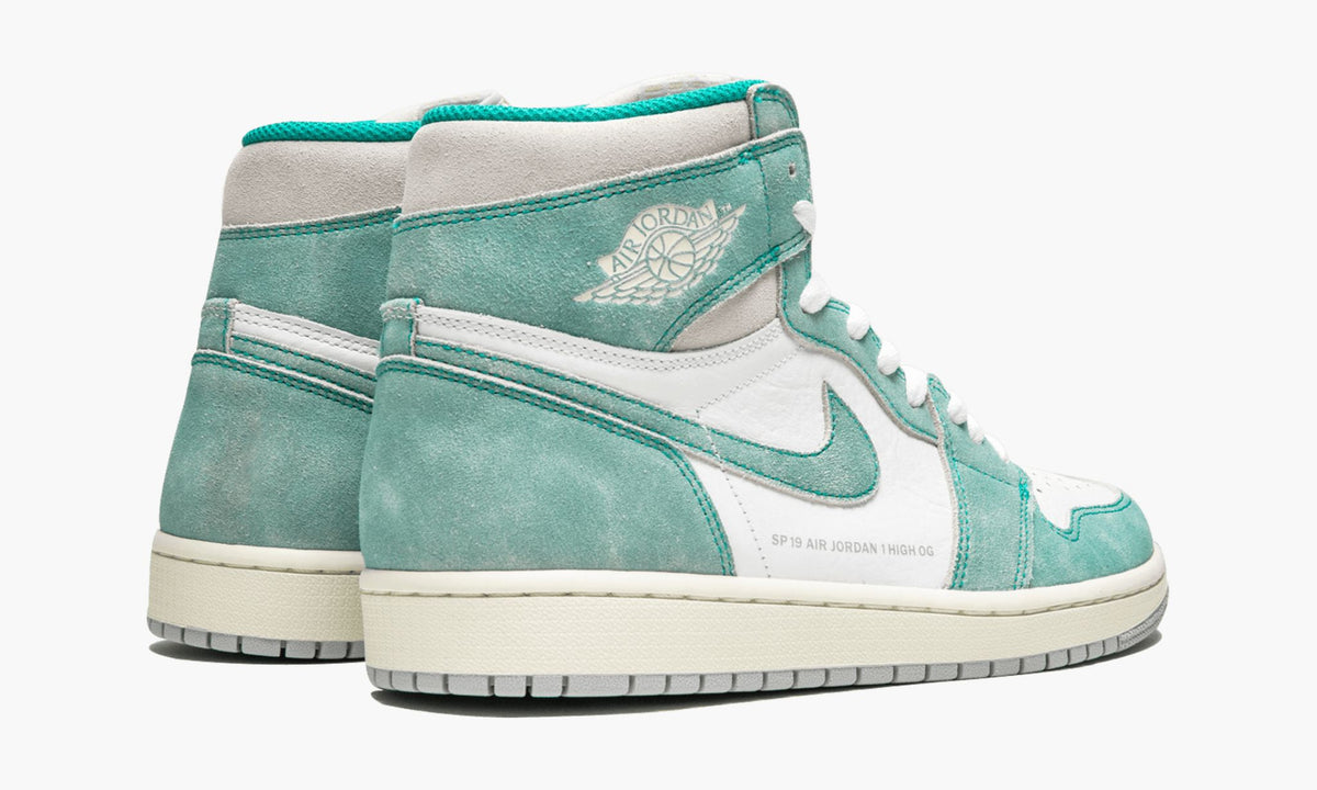 "Turbo Green" Air Jordan 1 Retro High OG - product image from the listing.
