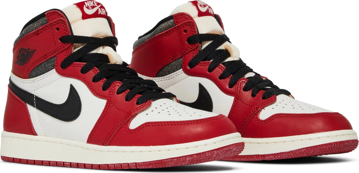Chicago - Air Jordan 1 Retro High OG - product image from the listing.