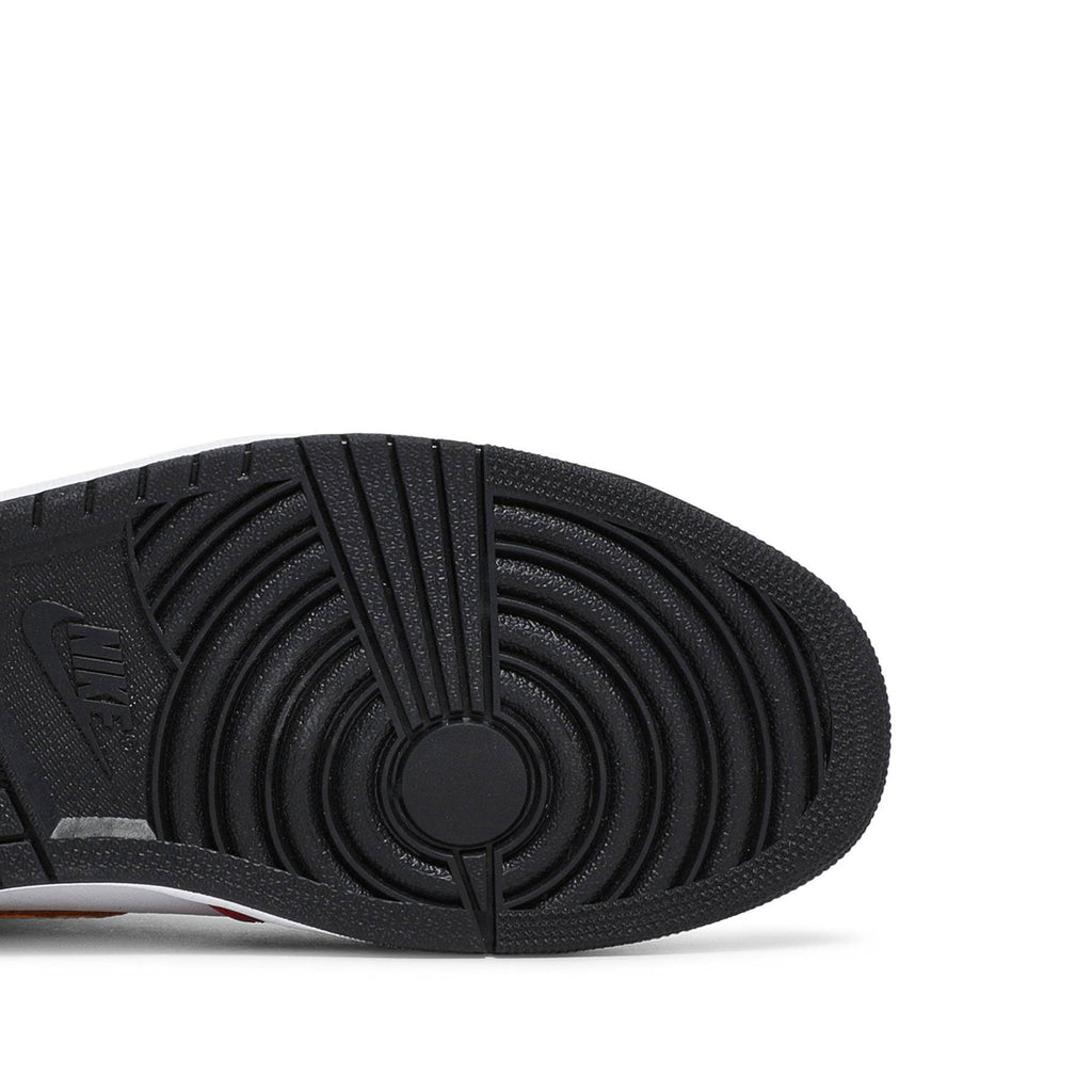 Air Jordan 1 Retro High OG Light Fusion in Red 555088-603 - product image from the listing.