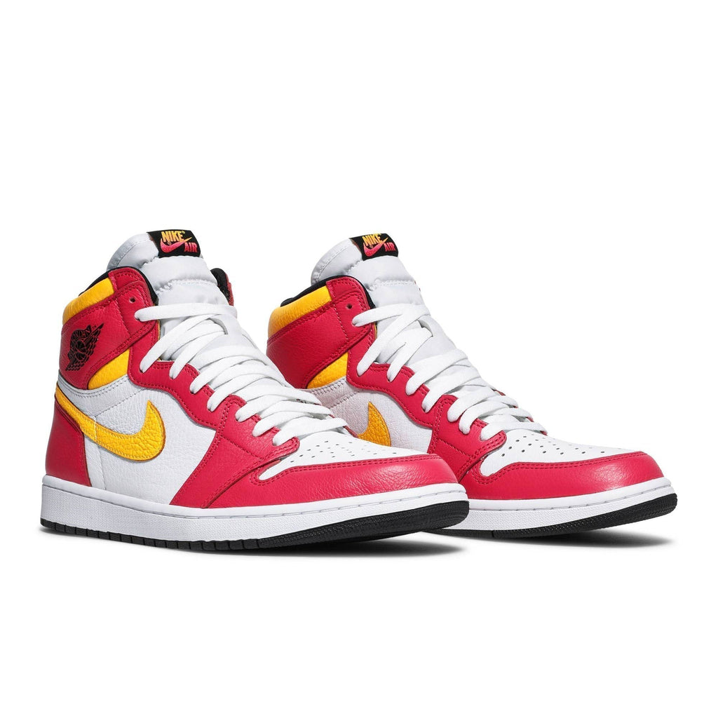 Air Jordan 1 Retro High OG Light Fusion in Red 555088-603 - product image from the listing.